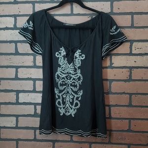 BCBGMaxAzria short sleeve boho top